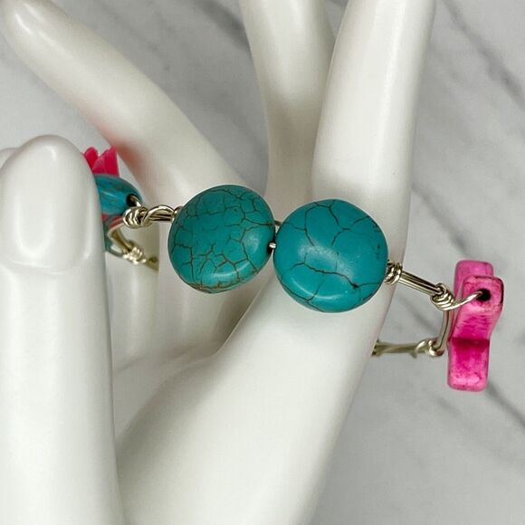 Silver Tone Faux Turquoise Beaded Pink Cross Small Wire Bangle Bracelet - Picture 5 of 10